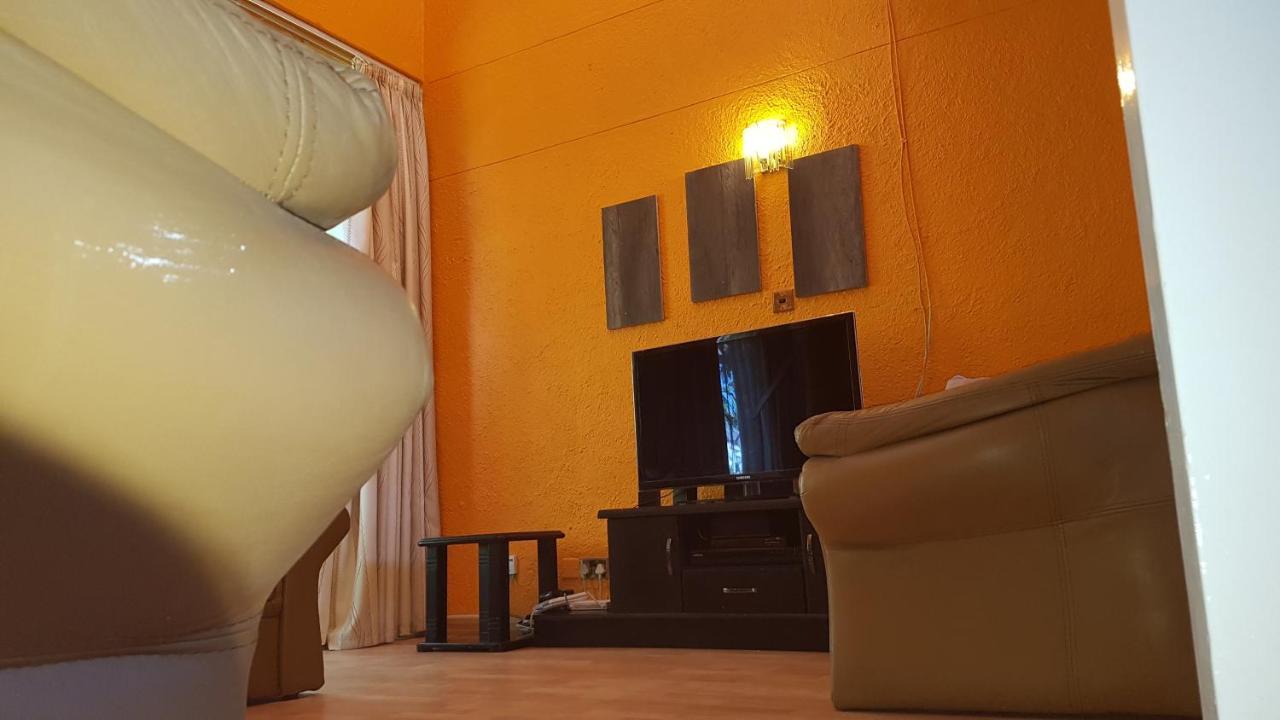 Lolo'S 1Bed Apt-Best Location-2Balconies 哈拉雷 外观 照片
